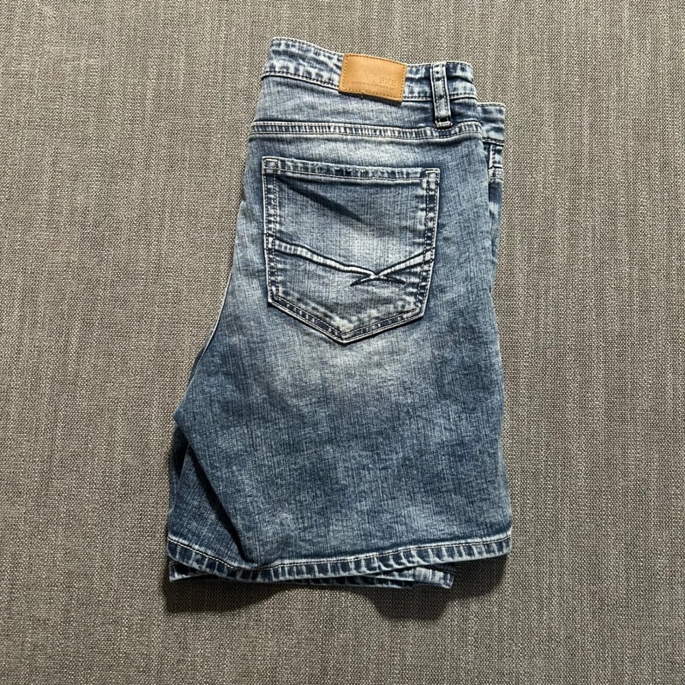 BKE Payton Denim Shorts Mens Medium Wash Stretch Blue Jean Shorts 32 Waist